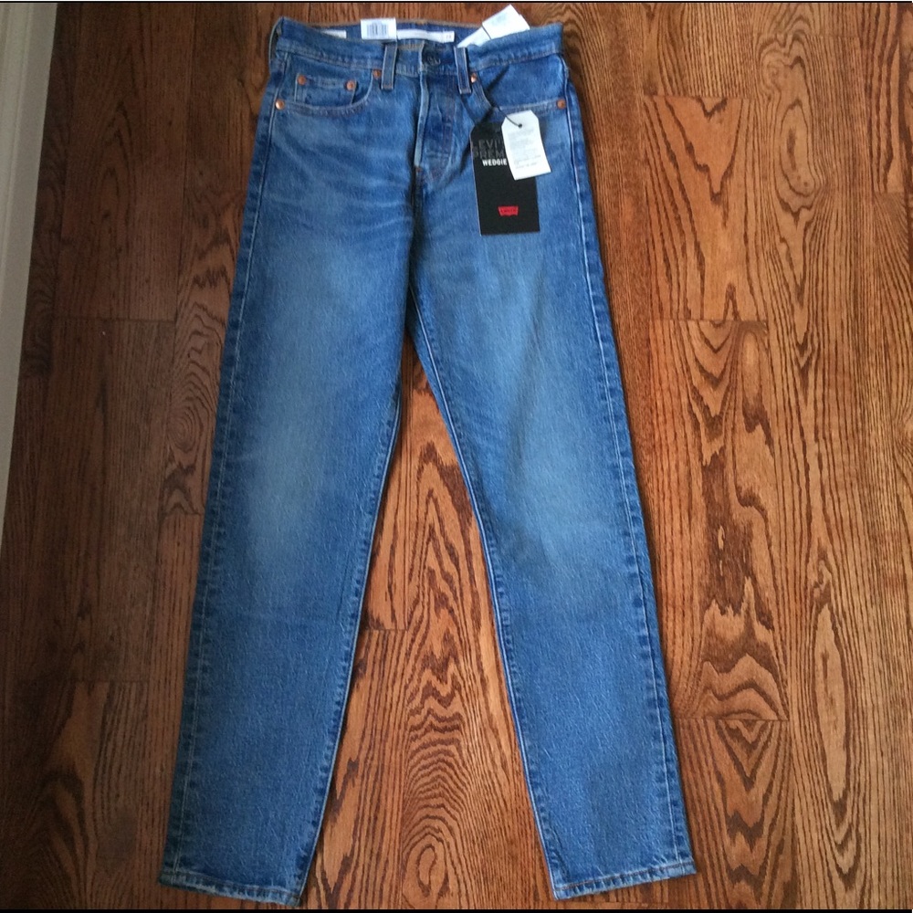 Levi’s Wedgie Fit Ankle Jeans Size 24 NWT